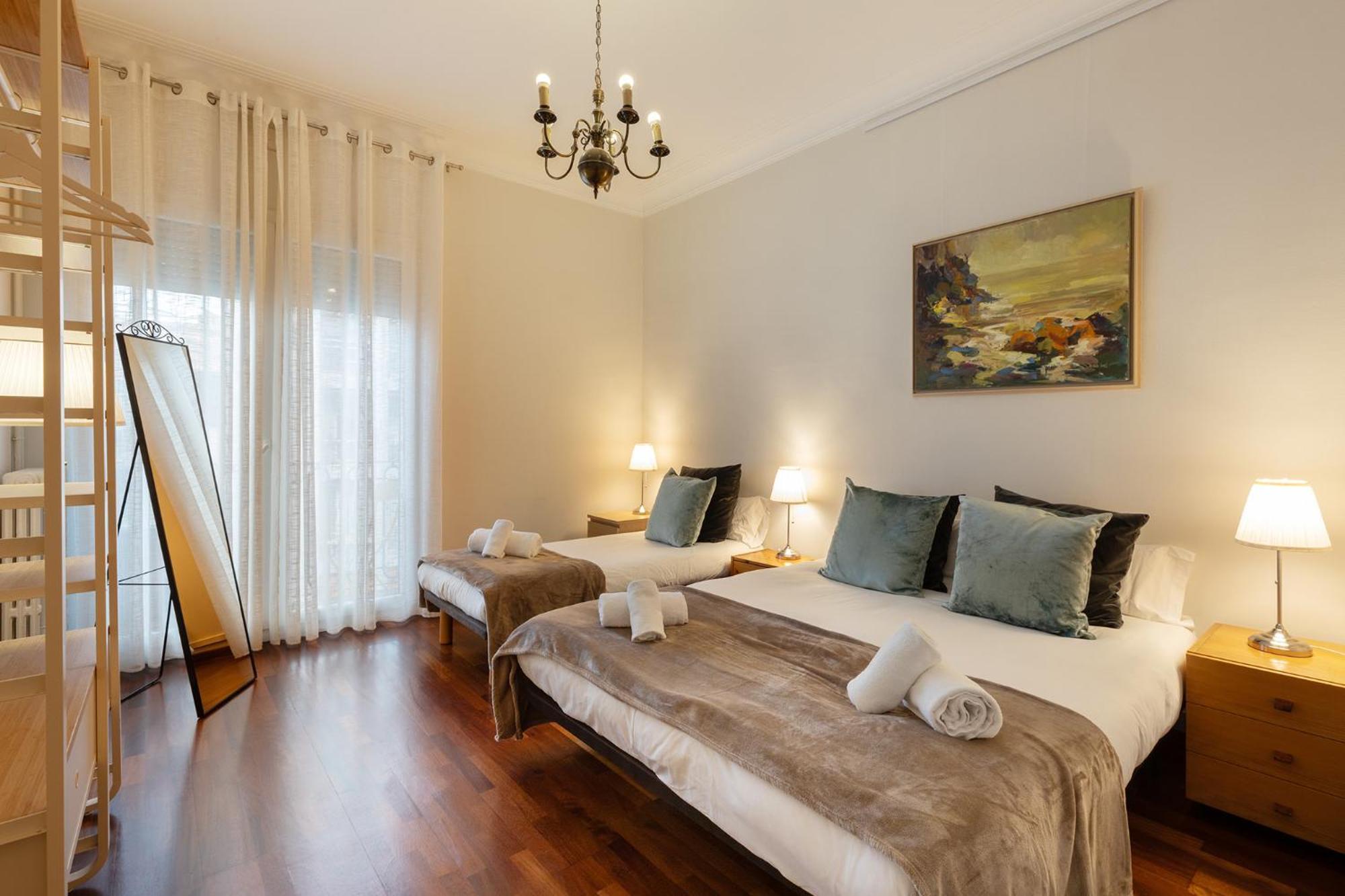 Large&beautiful apartment 4min from Passeig de Gràcia Barcelone Extérieur photo