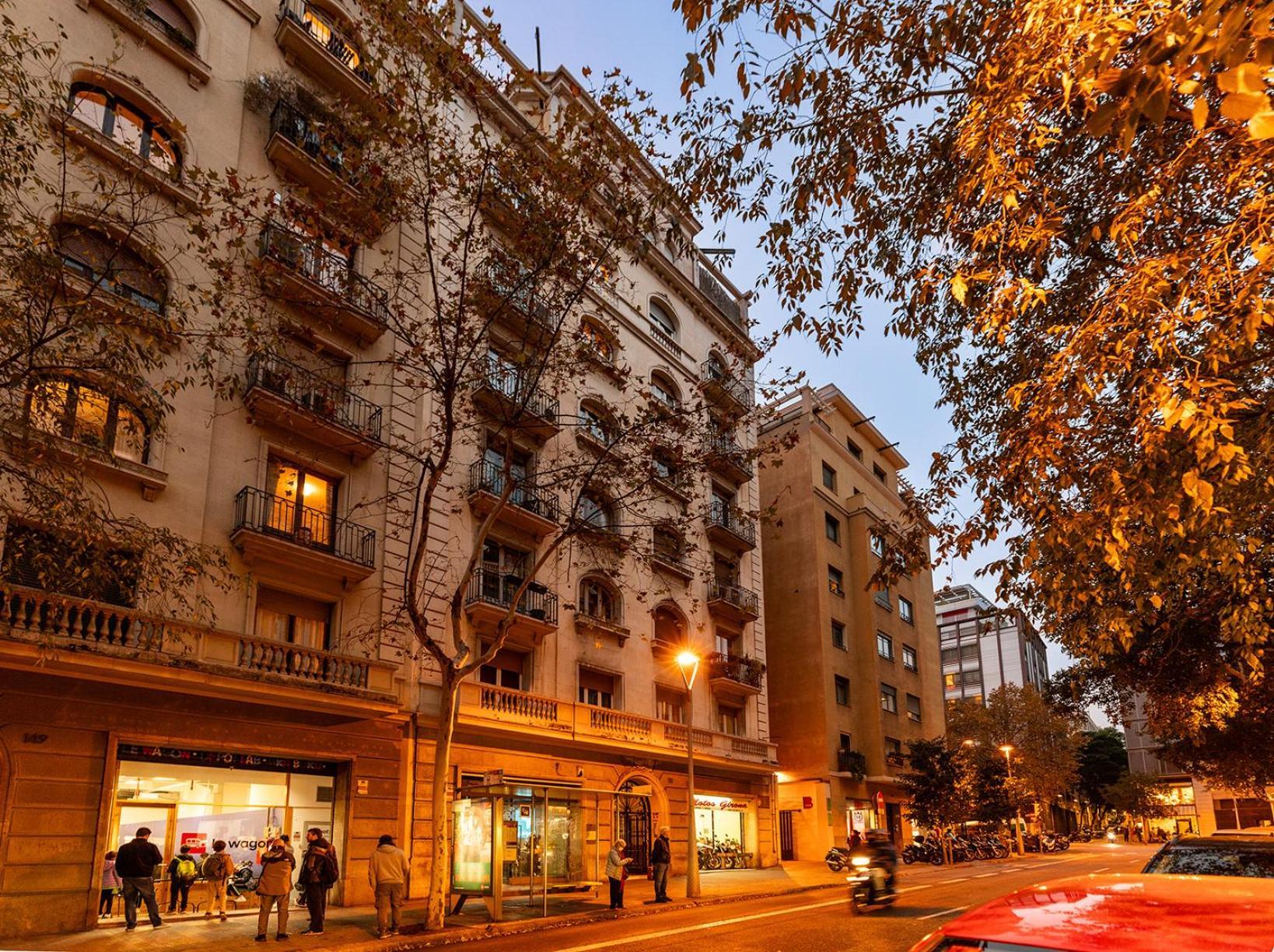 Large&beautiful apartment 4min from Passeig de Gràcia Barcelone Extérieur photo